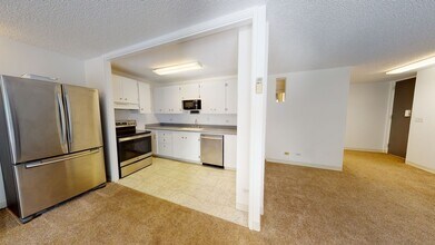 1400 Pensacola St in Honolulu, HI - Building Photo - Building Photo