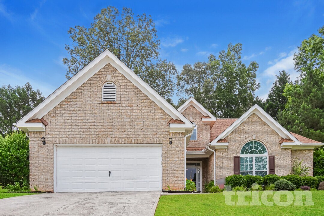 3050 Lost Cabin Pl in Douglasville, GA - Building Photo