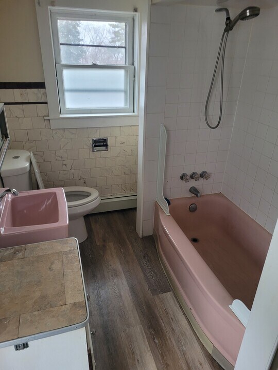 215 Jefferson Hts in Bennington, VT - Building Photo