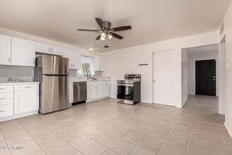 1407 E El Camino Dr in Phoenix, AZ - Building Photo - Building Photo