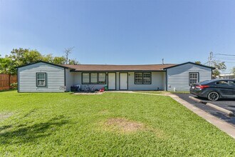 1266 Dove St in Houston, TX - Foto de edificio - Building Photo