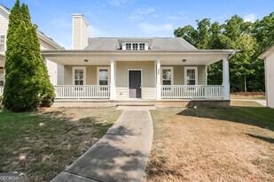 4627 Legacy Square in Atlanta, GA - Building Photo