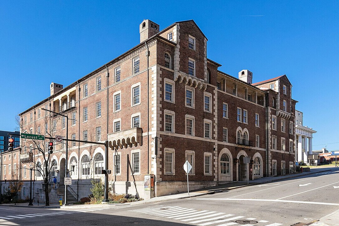 535 Locust St, Unit 303 in Knoxville, TN - Building Photo