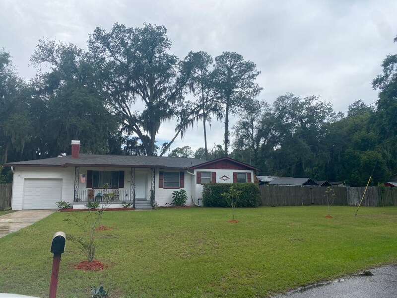 5704 94th St in Jacksonville, FL - Building Photo