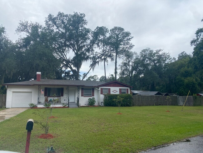 property at 5704 94th St