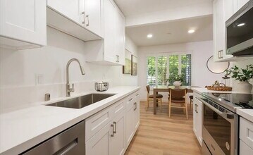 8528 Via Mallorca in San Diego, CA - Building Photo - Building Photo
