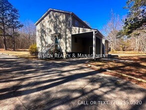 750 Blandenburg Rd-Unit -Unit B in Carrollton, GA - Building Photo - Building Photo