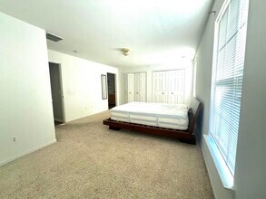 2782 S Knightsbridge Cir in Ann Arbor, MI - Building Photo - Building Photo