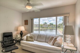 12547 Imperial Isle Dr in Boynton Beach, FL - Building Photo - Building Photo
