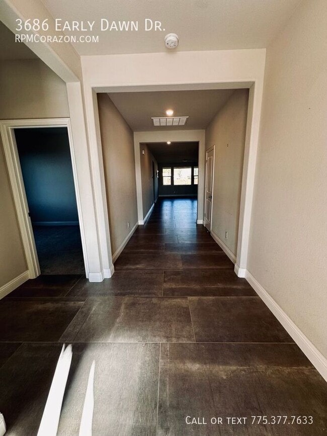 3686 Early Dawn Dr in Sparks, NV - Building Photo - Building Photo