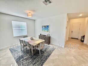 8644 St Kitts Cir in Englewood, FL - Building Photo - Building Photo