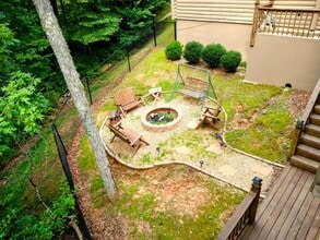 386 Arbor Dr in Lakemont, GA - Building Photo - Building Photo