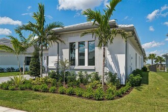13131 Feathering Wy in Palm Beach Gardens, FL - Building Photo - Building Photo