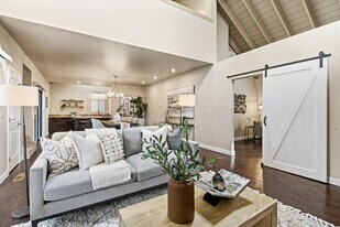 2220 Boyer Dr in Carmichael, CA - Building Photo