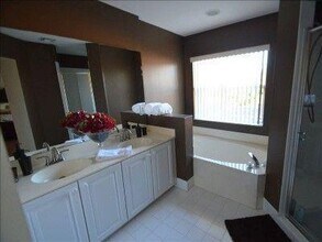 6563 Constance St in Greenacres, FL - Building Photo - Building Photo