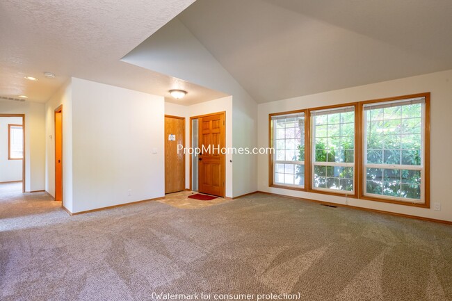 790 SW 202nd Terrace in Beaverton, OR - Building Photo - Building Photo