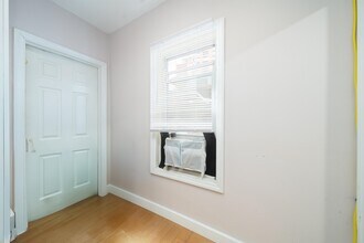162 Steuben St in Jersey City, NJ - Building Photo - Building Photo