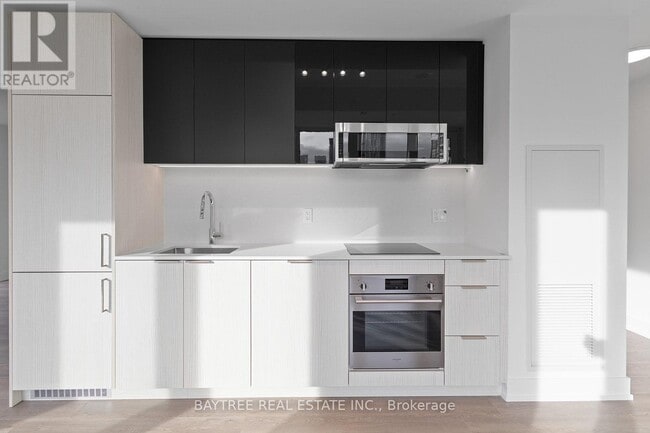 308 Jarvis St in Toronto, ON - Building Photo - Building Photo