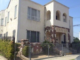 The Pearl of Pico in Los Angeles, CA - Building Photo - Building Photo