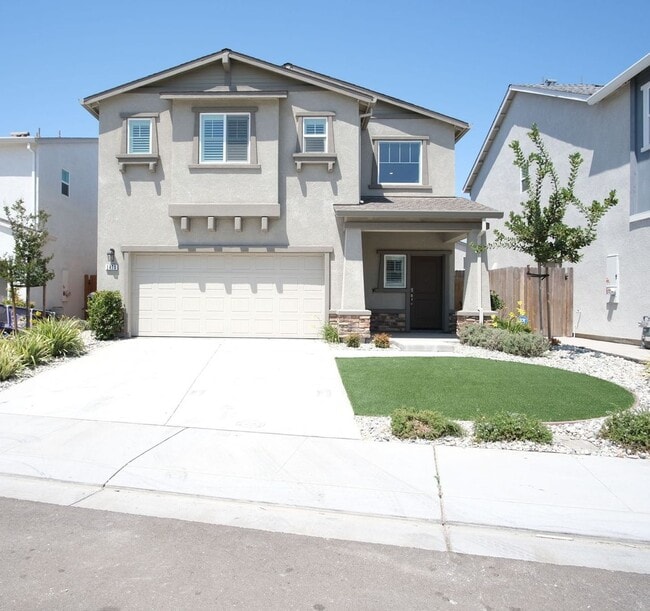 property at 1473 Primitivo Ln