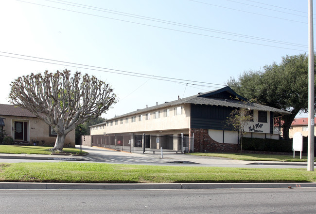 Park Plaza in Temple City, CA - Building Photo - Building Photo