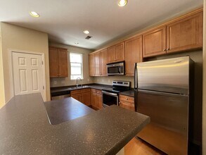 13678 E Weaver Pl in Englewood, CO - Building Photo - Building Photo
