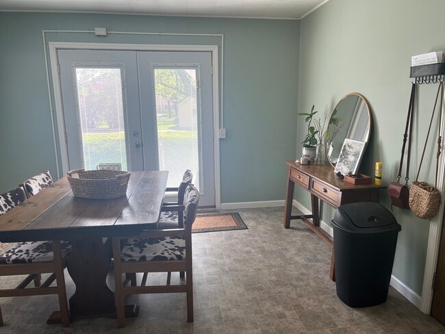 property at 632 S Anna Ave