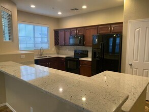 1265 S Aaron in Mesa, AZ - Foto de edificio - Building Photo