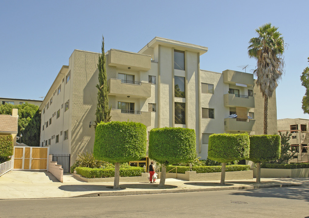 1424 N Poinsettia Pl in Los Angeles, CA - Foto de edificio