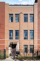 232 E 18th St in Chicago, IL - Building Photo