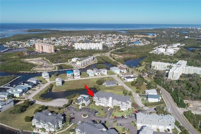 5727 Biscayne Ct, Unit 302 in New Port Richey, FL - Building Photo - Building Photo