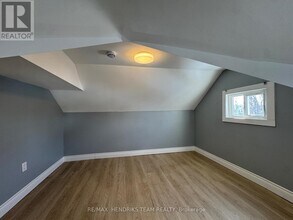 130 York St in St Catharines, ON - Building Photo - Building Photo