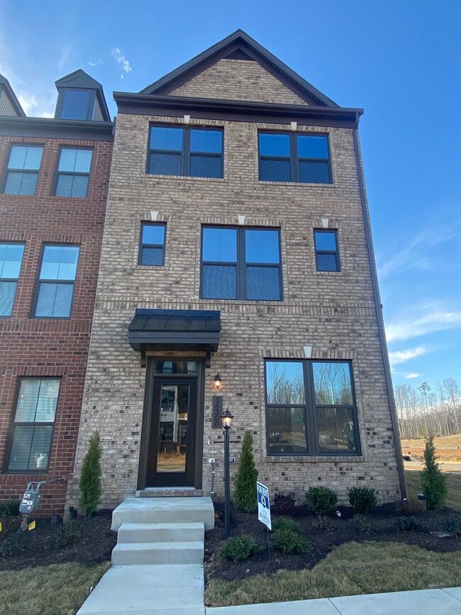 14300 Colonyhouse Blvd in Midlothian, VA - Building Photo - Building Photo
