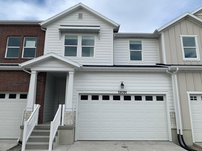 property at 13091 S Hendry Ln