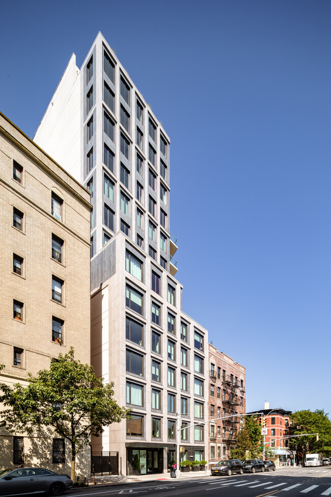 856 Washington Ave in Brooklyn, NY - Building Photo - Building Photo