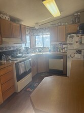 930 N 8th St in Lakeview, OR - Foto de edificio - Building Photo