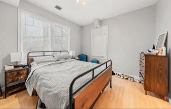 1433 Tremont St, Unit 2 in Boston, MA - Building Photo - Building Photo