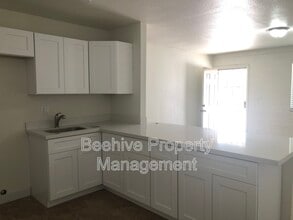 2530 E Atlanta Ave in Phoenix, AZ - Building Photo - Building Photo