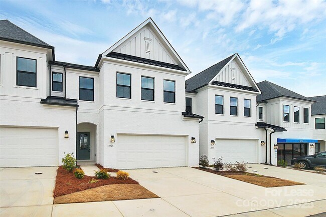 6029 Mariemont Cir in Charlotte, NC - Building Photo - Building Photo