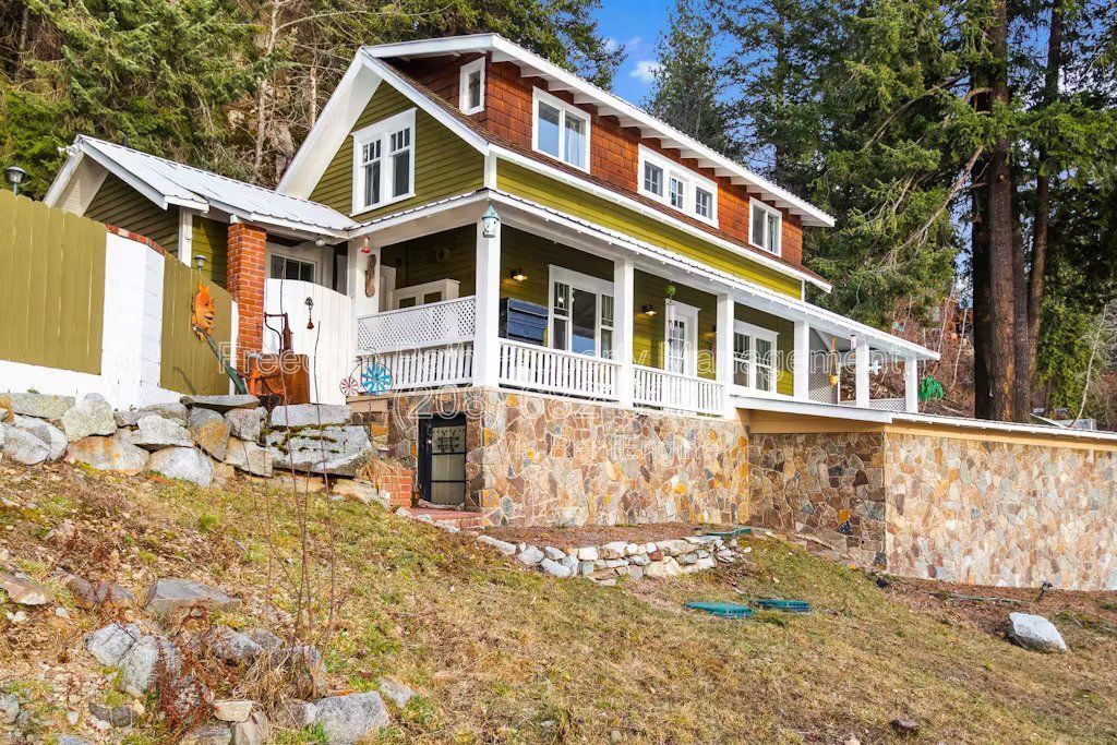 43843 ID-200 in Hope, ID - Building Photo