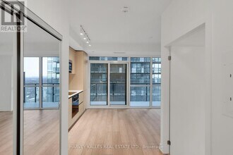 110 Broadway Ave in Toronto, ON - Building Photo - Building Photo