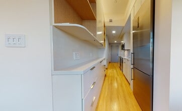 117 Auburn St, Unit 61T in Cambridge, MA - Foto de edificio - Building Photo