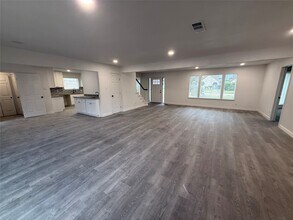 1111 Caspian Ln in Houston, TX - Building Photo - Building Photo