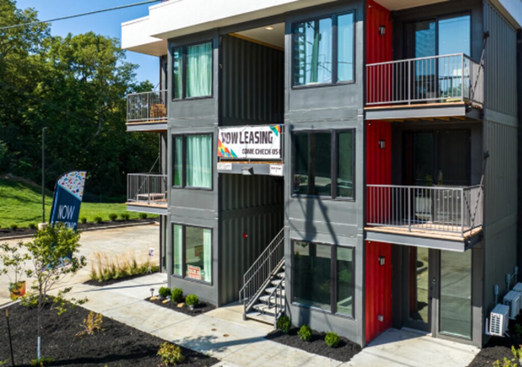 2950 Summit St-Unit -Bldg 1 Apt 10 in Kansas City, MO - Foto de edificio