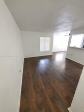 2622 NW 33rd St, Unit 2011 in Oakland Park, FL - Building Photo - Building Photo