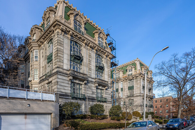 Stoneholm in Brookline, MA - Building Photo - Primary Photo