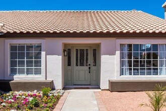 850 N Los Altos Dr in Chandler, AZ - Building Photo - Building Photo