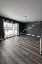 3121 Southfield Dr in Saginaw, MI - Building Photo