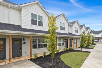 1851 S Garland Ave in Fayetteville, AR - Building Photo - Building Photo