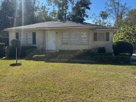 745 Lausanne Dr in Valdosta, GA - Building Photo